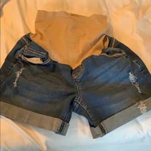 Maternity shorts